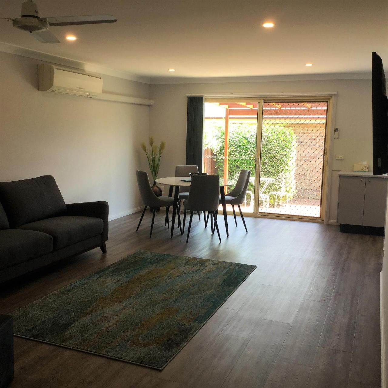 Tic Tac Toe Quality Accommodation อาร์มีเดล ภายนอก รูปภาพ